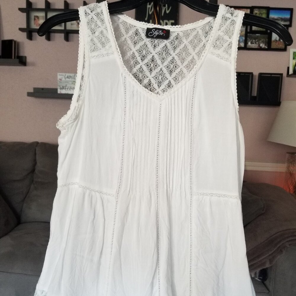 Styles Lacey white Tank Top